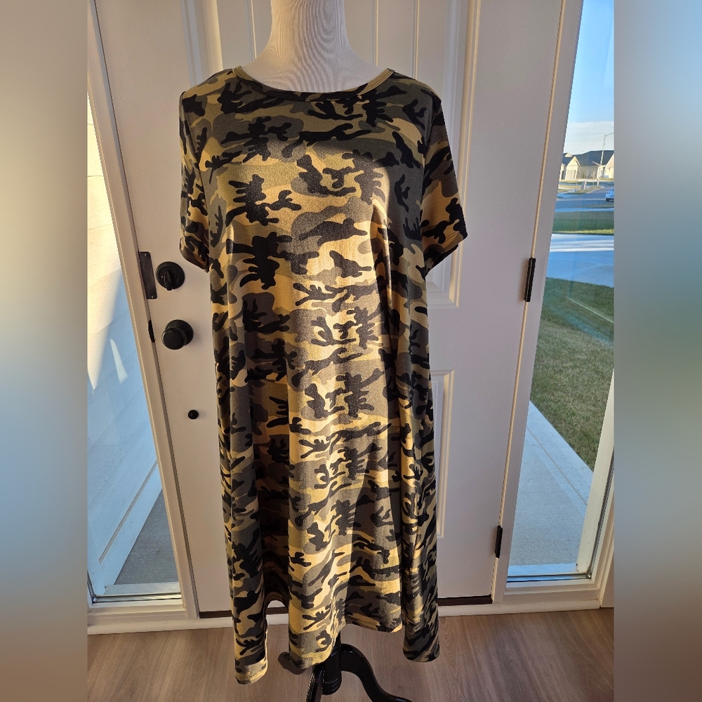 LuLaRoe 2XL Camo Dress